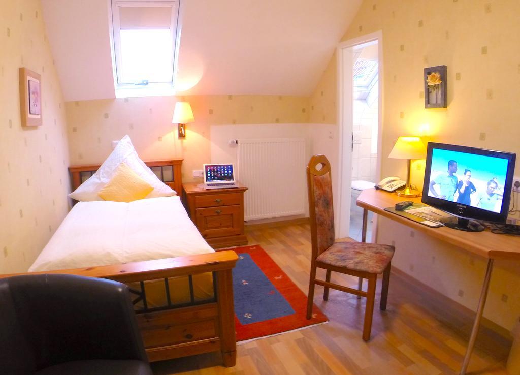 Hotel Maurer Saarwellingen Dış mekan fotoğraf